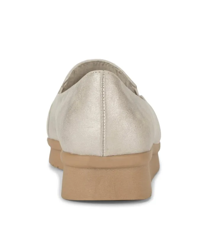 Women Amry Slip On Loafer Champagne Baretraps Flats and Loafers