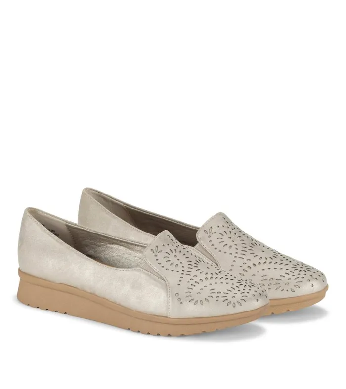 Women Amry Slip On Loafer Champagne Baretraps Flats and Loafers