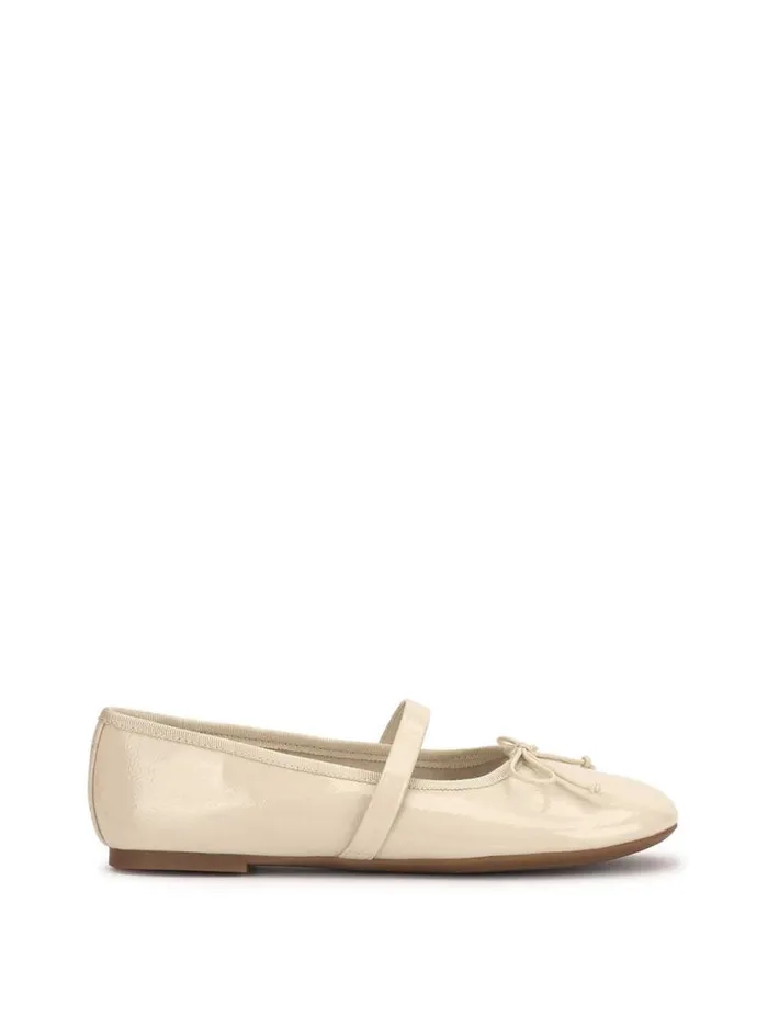 Women Azalina Mary Jane Flat In Ivory Jessica Simpson Flats