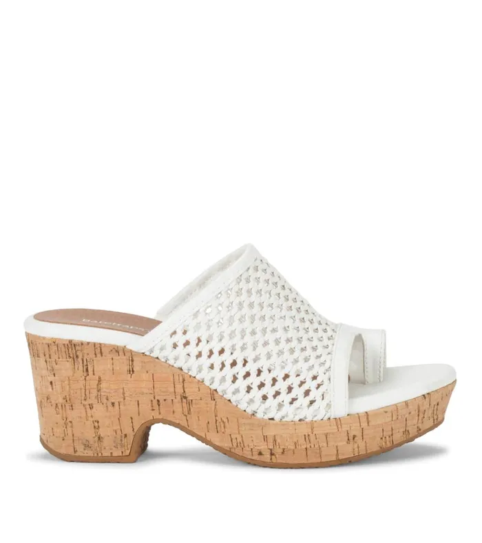 Women Bethie Wedge Sandal White Baretraps Wedge Sandals
