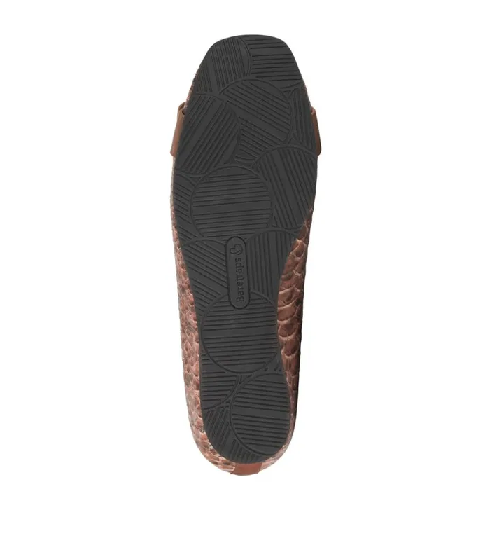 Women Colette Flat Oak Baretraps Flats and Loafers
