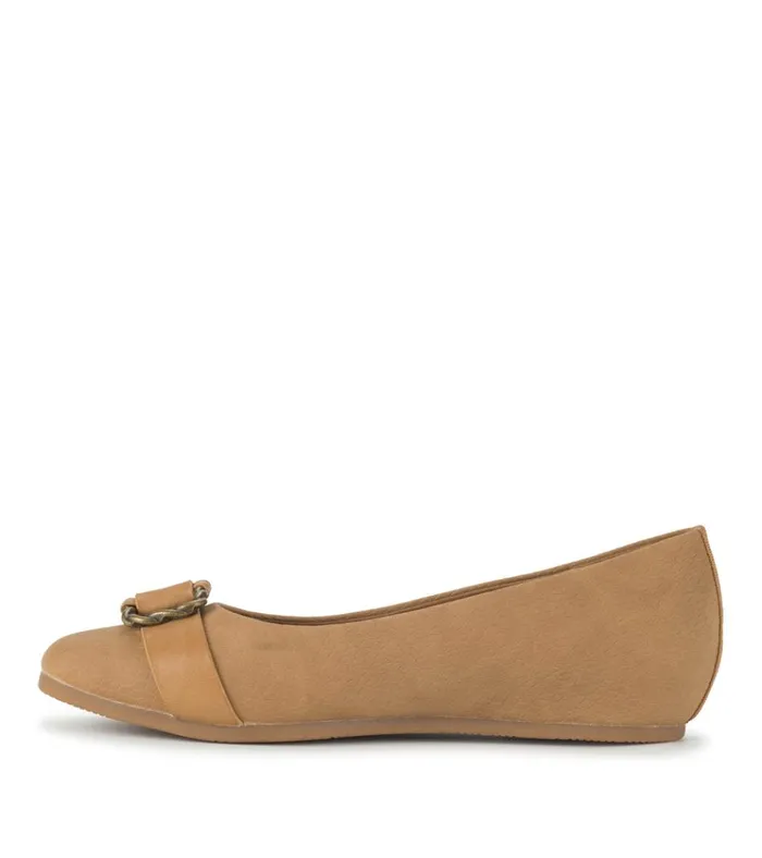 Women Colette Flat Sandstone Baretraps Flats and Loafers