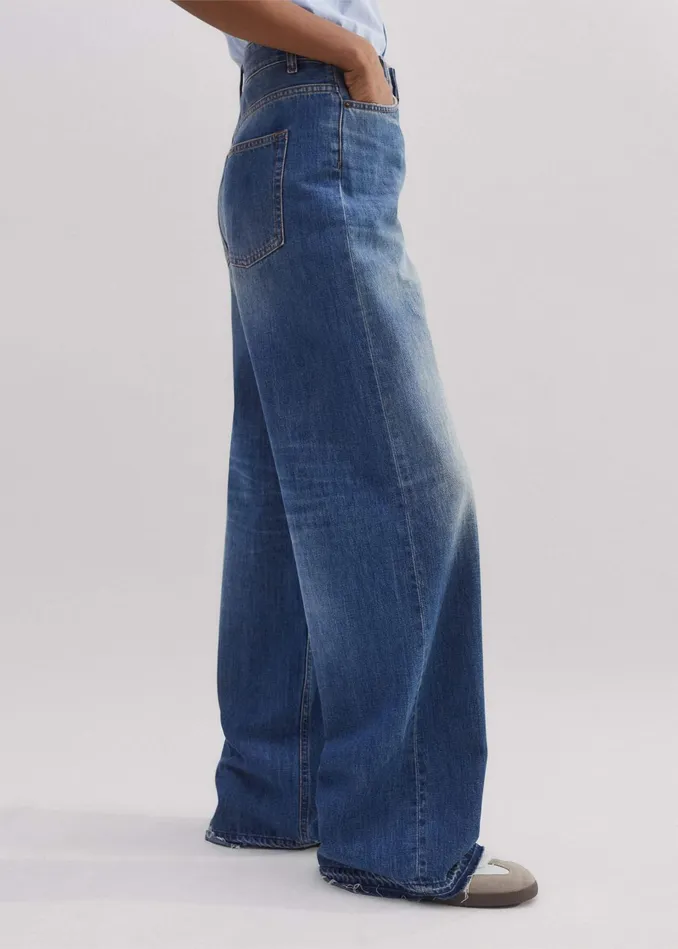 Women Distressed Authentic MidWaist Baggy Jean Winter Mid Wash MEEM