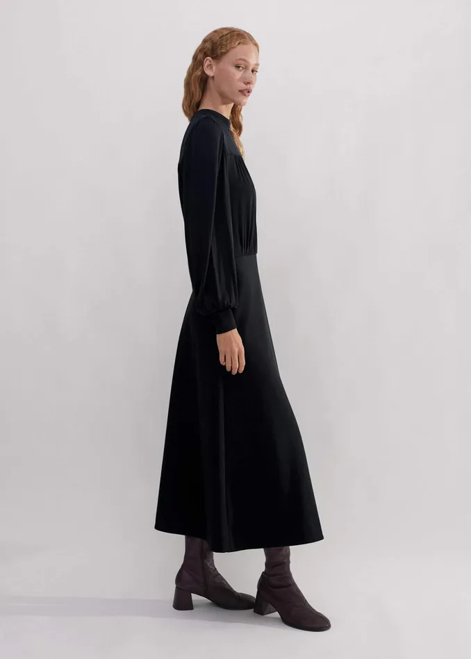 Women Gather Detail Midi Dress Black MEEM