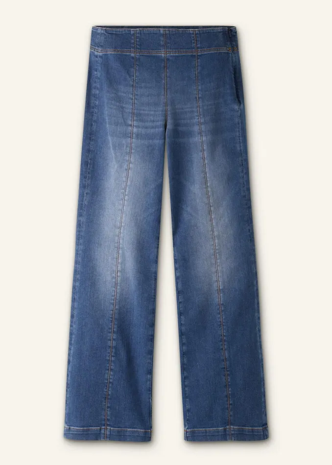 Women Kick Flare Travel Jean Mid Blue Wash MEEM