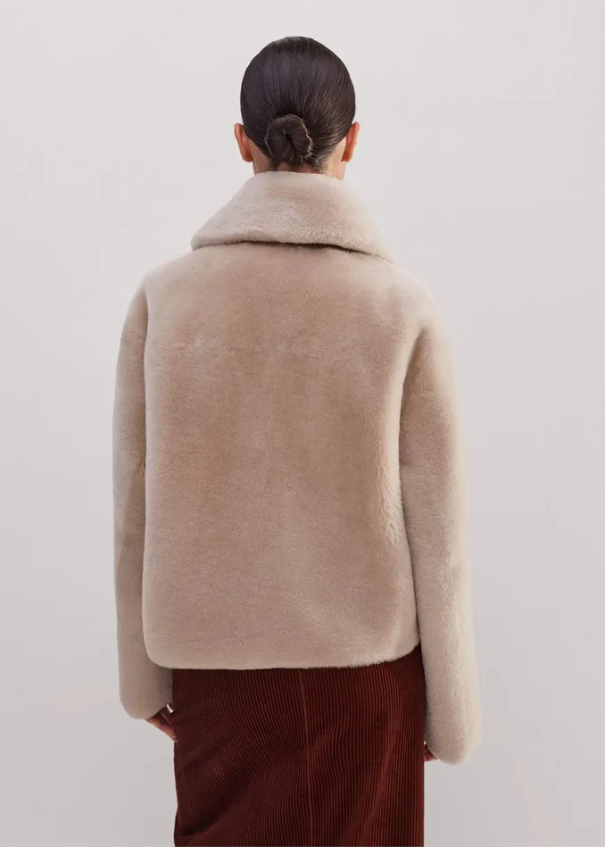 Women Luxe Short Shearling Coat MEEM