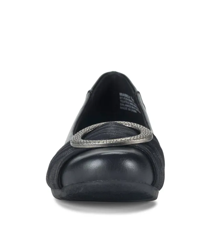 Women Mabely Flat Black Baretraps Flats and Loafers
