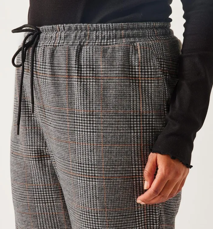 Women Milano Jersey Jogging Trousers 8211 Black Checks Promod Trousers Women Milano Jersey Jogging Trousers 8211 Black Checks Promod Trousers