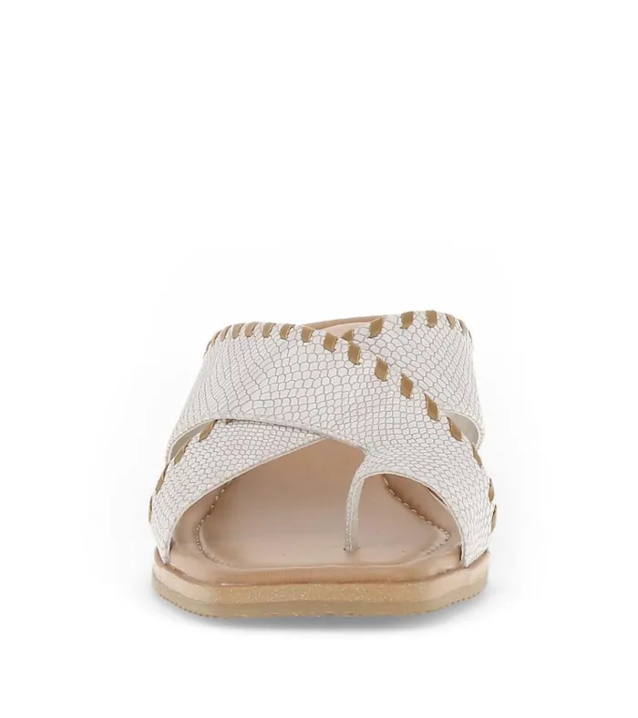 Women Paige Wedge Sandal Cream Baretraps Wedge Sandals