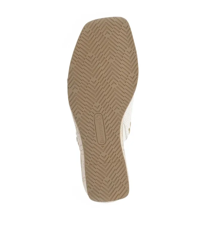 Women Paige Wedge Sandal Cream Baretraps Wedge Sandals