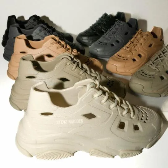 Women POSSESSIVE MARBLE Bone Steve Madden Sneakers