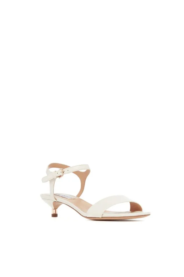 Women Sandals Gabriela Hearst Soraya Low Heel Sandal In Cream Leather