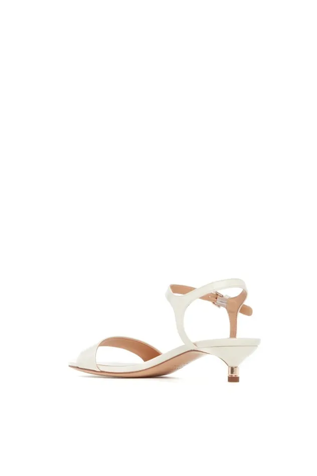 Women Sandals Gabriela Hearst Soraya Low Heel Sandal In Cream Leather