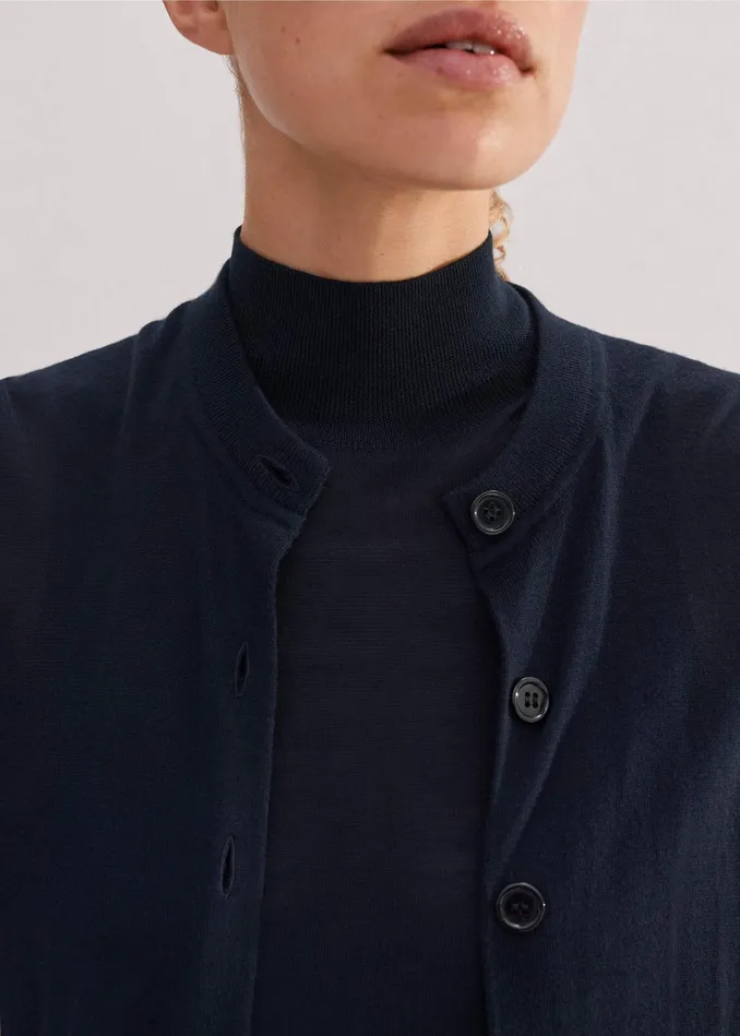Women Superfine Merino Crew Neck Cardigan Navy MEEM