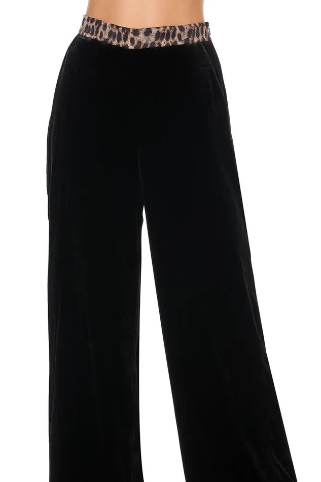 Women Trousers and Leggings Camilla Straight Leg Relaxed Trouser Abingdon Palace