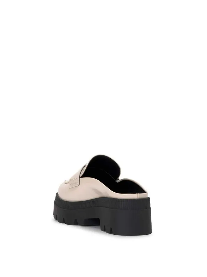 Women Uma Slip On Loafer In Chalk Jessica Simpson Flats